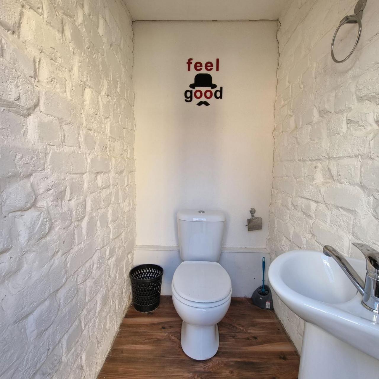 Sim Sim Hostel & Guest House Near The Church Самарканд Екстериор снимка