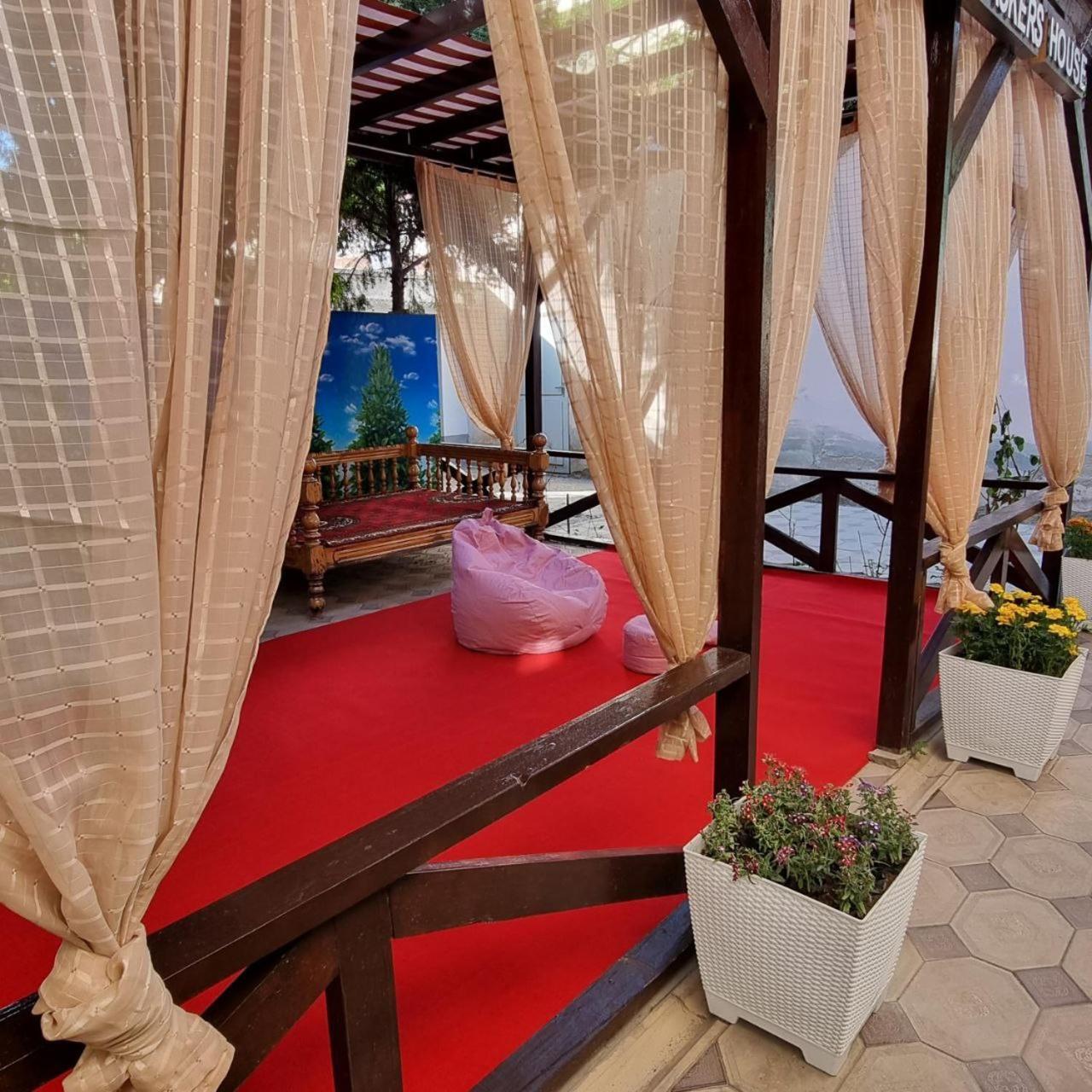 Sim Sim Hostel & Guest House Near The Church Самарканд Екстериор снимка