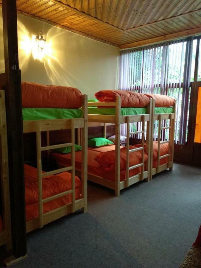 Sim Sim Hostel & Guest House Near The Church Самарканд Екстериор снимка